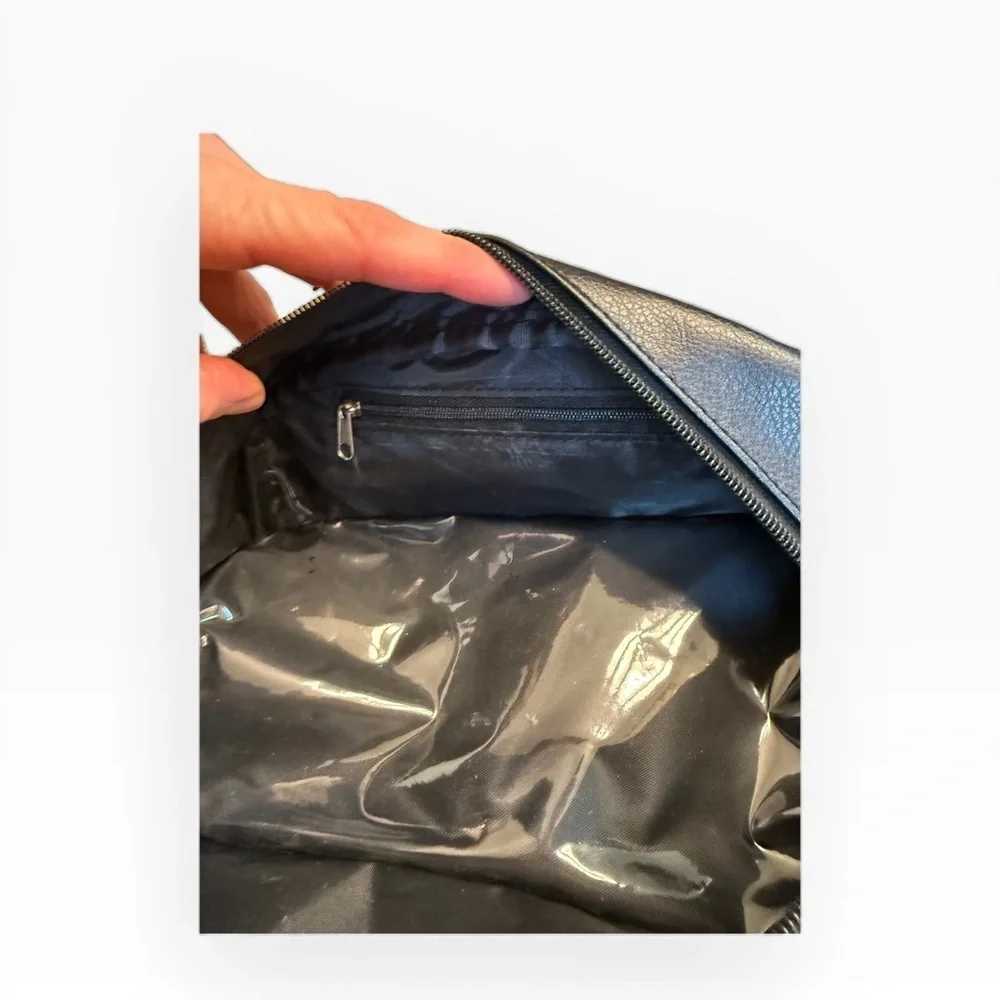 Black Leather Toiletries Bag